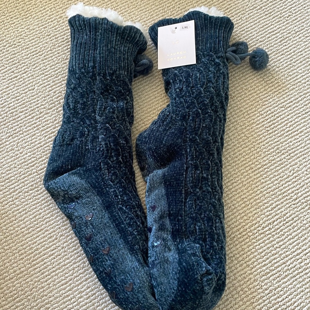 LC Lauren Conrad grip cozy soft socks L/XL